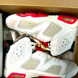 Air Jordan 6 Retro "Hare" sneakers